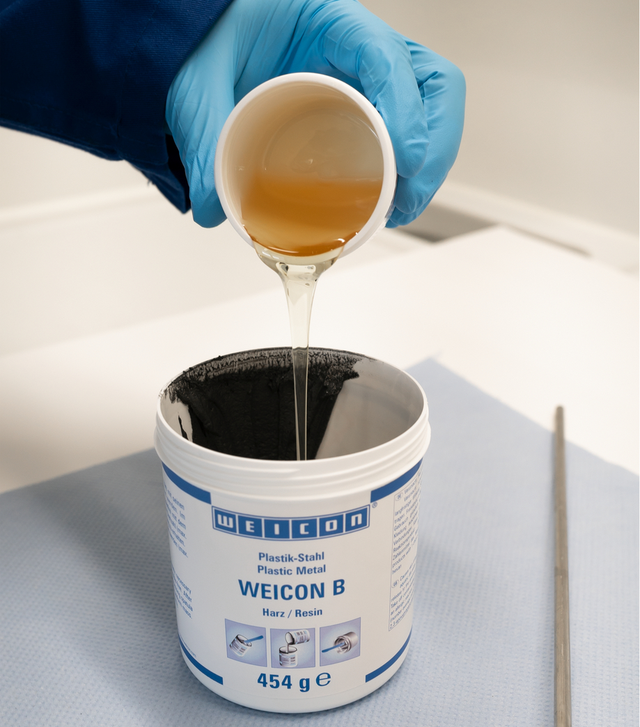 WEICON B steelfilled epoxy resin system for repairs and moulding